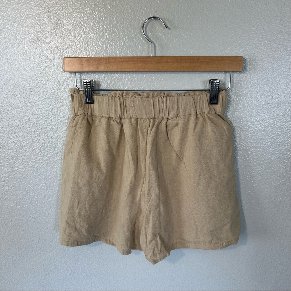Hollister Linen Blend Paperbag High Rise Lined Shorts in Tan, Size XS - Picture 3 of 12